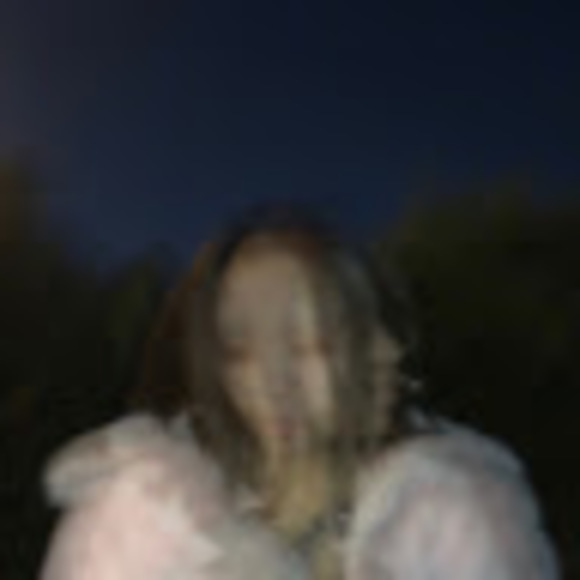 Meet your Posher, Talia - Picture 1 of 1